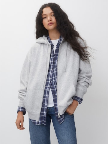 Pull&Bear Sweat jacket in Grey: front