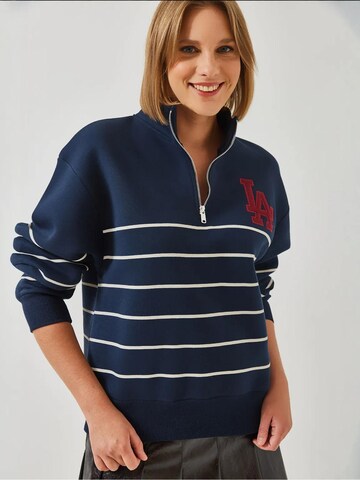 Bianco Lucci Sweatshirt in Blau