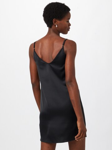 Robe River Island en noir