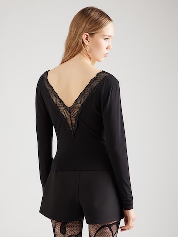 ABOUT YOU Тениска 'Celia' в черно