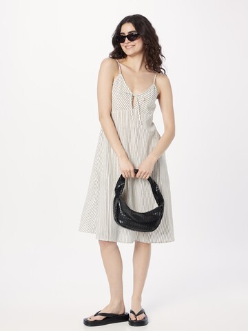 Aware - Vestido de verano 'FAMA' en blanco