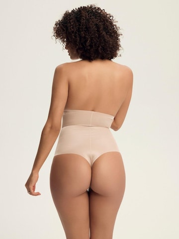 Slip modellante 'Miederhose Shapy, starker Shaping Effekt, nahtlos, glatte Microfaser' di ESOTIQ in beige
