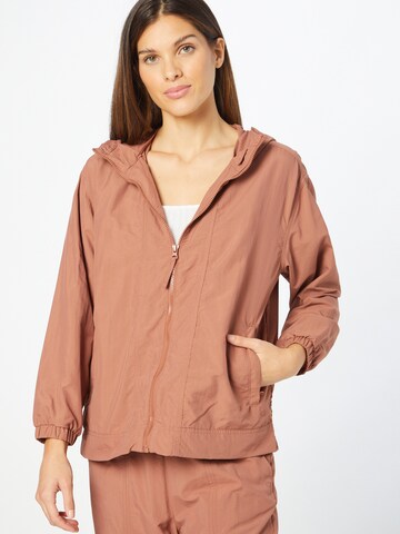 GAP Between-Season Jacket in Beige: front