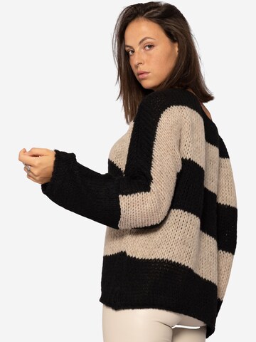SASSYCLASSY Oversize pulóver - fekete