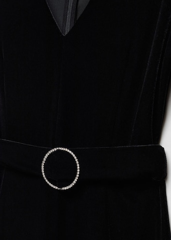 Tuta jumpsuit di MANGO in nero