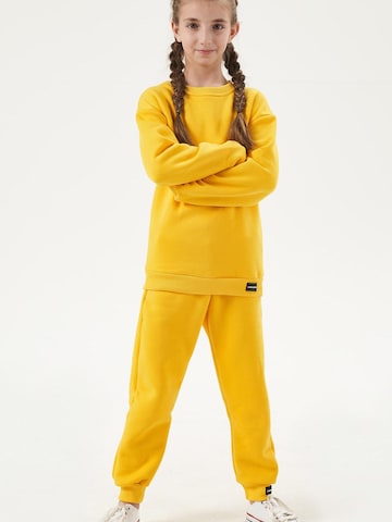 LOUIS LECLER Joggingpak 'Sofia' in Geel