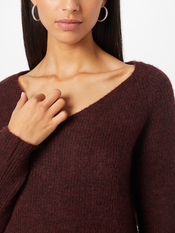 Pull-over 'Ellen' PIECES en rouge