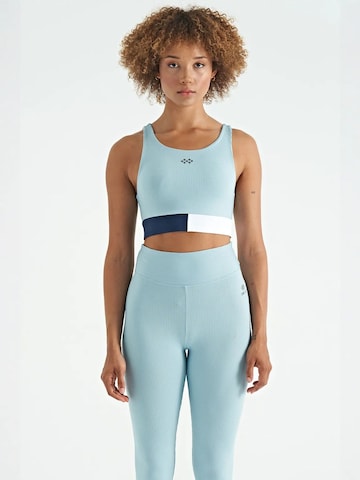 Haut de sport 'Aktive Oberteile' Tommy Life en mélange de couleurs : devant