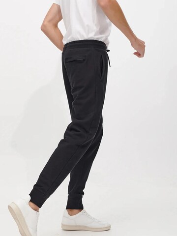 SANVT Regular Hose 'The Perfect Sweatpants'‌‌‌‌‌‌‌‌ in Schwarz