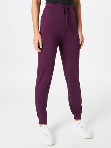 Effilé Pantalon Karen Millen en violet : devant