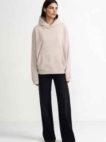 Rich & Royal Sweatshirt in Beige