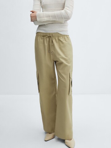 MANGO Loosefit Cargobroek 'Tortello' in Beige: voorkant