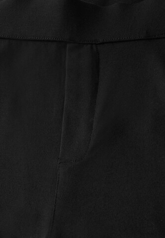 Street One Studio Loosefit Shorts in Schwarz