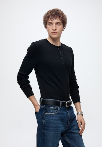 Tricou de la Abercrombie & Fitch pe negru