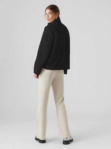 Veste mi-saison 'FIONA' VERO MODA en noir