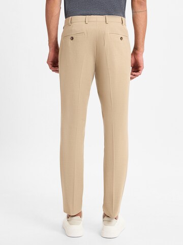 Finshley & Harding Slim fit Trousers with creases in Beige