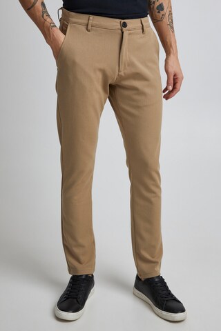 !Solid Slim fit Pants 'TO Frederic' in Brown: front