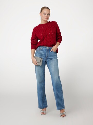 GUESS Sweater in Red