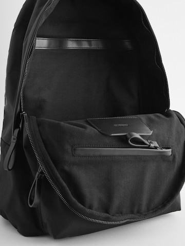 smALLSAINTS - Mochila em preto
