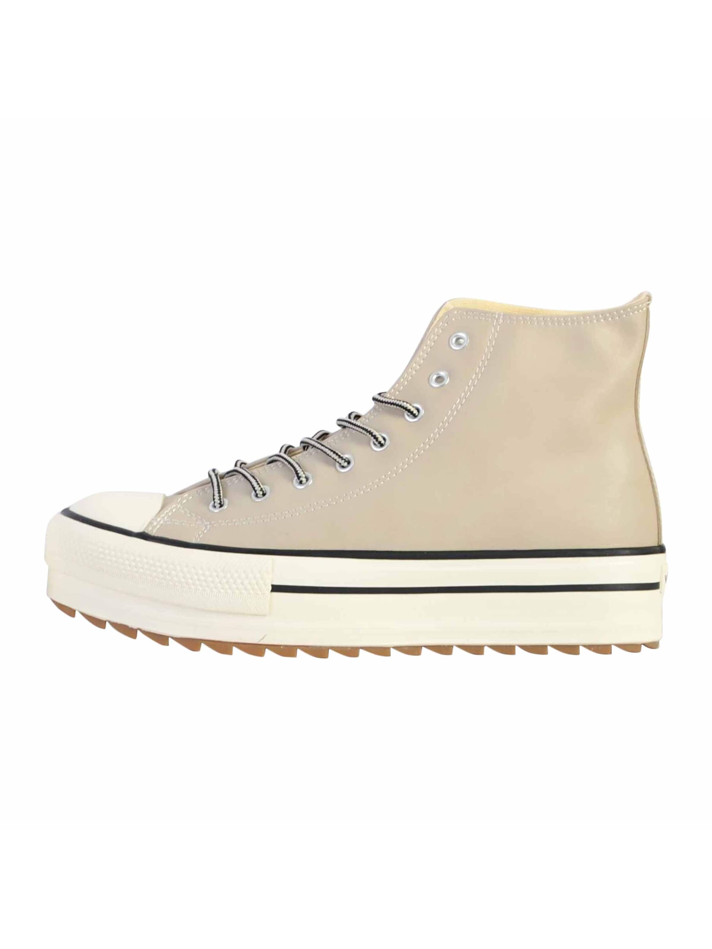 Baskets hautes victoria en beige : devant