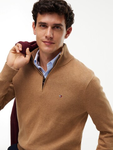 TOMMY HILFIGER Sweater in Brown