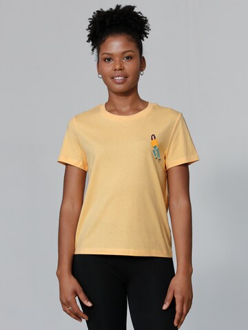 Watapparel Shirt 'Mädchen Auf Fahrrad' in Yellow: front