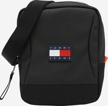 Tommy Jeans Crossbody Bag in Black: front