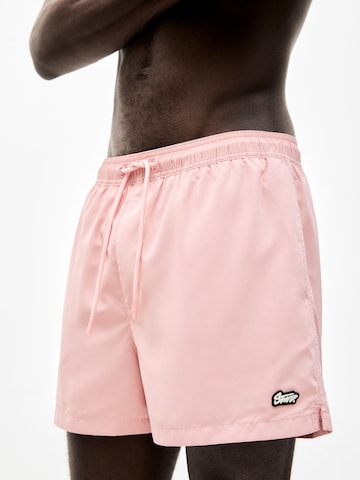 Pull&Bear Plavecké šortky – pink