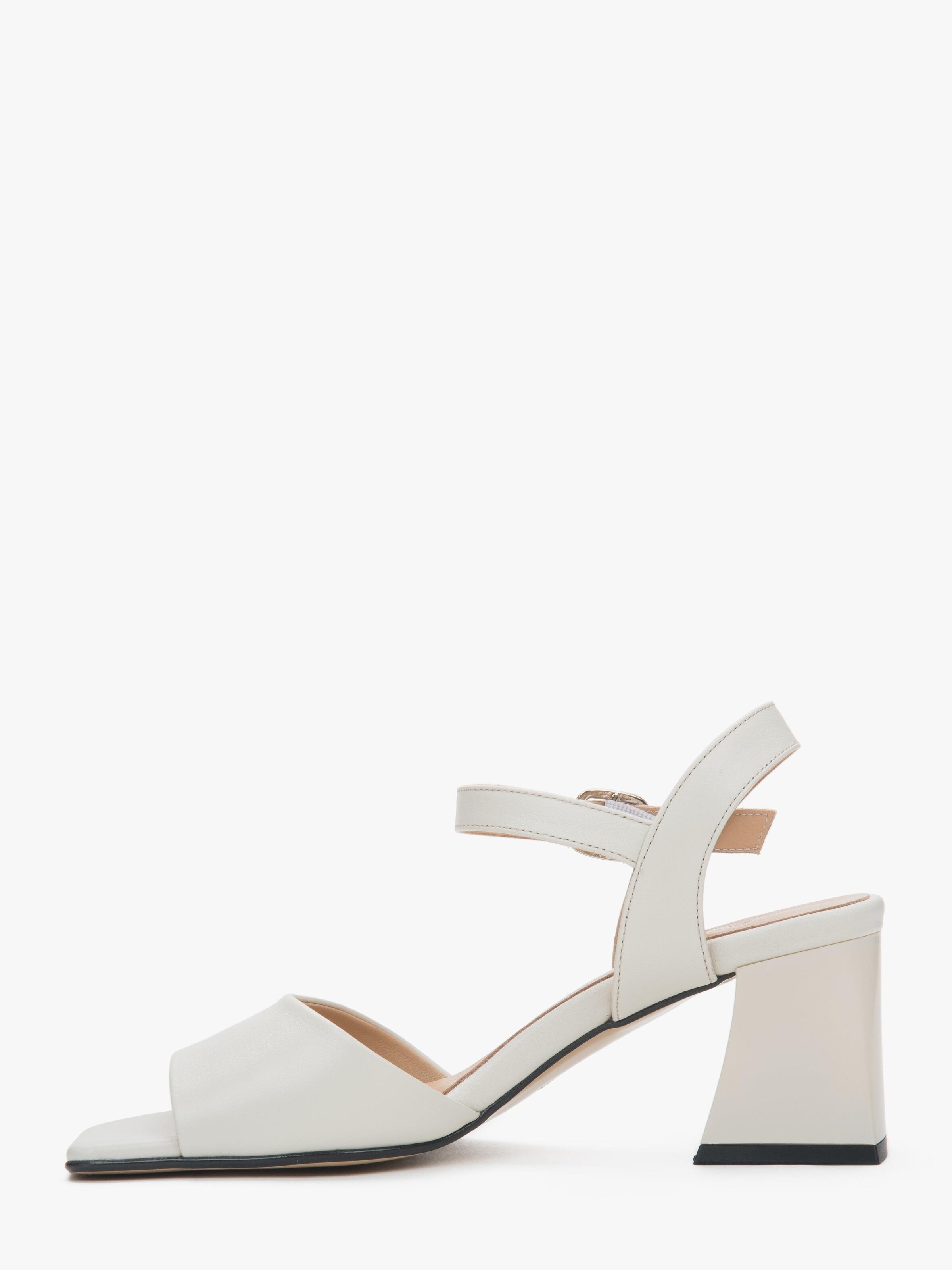 Estro Sandaal '081-736' in Beige