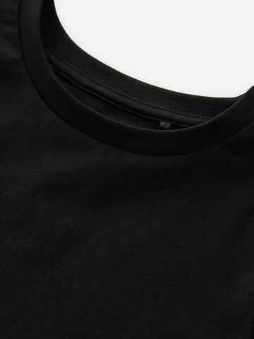 Next Shirt in Black