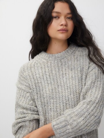 Pull&Bear Sweater in Grey