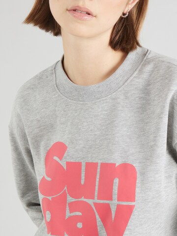PIECES Sweatshirt 'PCPYRA' in Grey