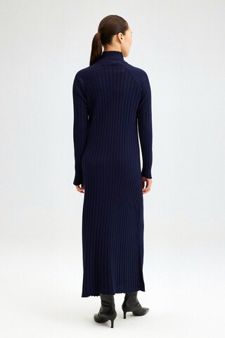 Touche Prive Knit dress in Blue