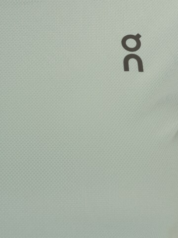 On Performance shirt in Green