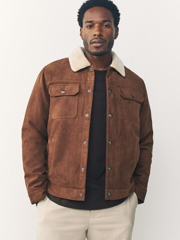 Next Jacke in Braun: Vorderseite