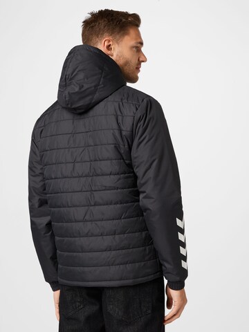 Hummel Sportjacke in Schwarz