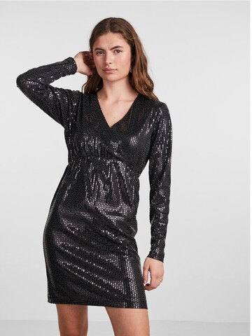 Robe de cocktail 'DARKNESS' Y.A.S en noir