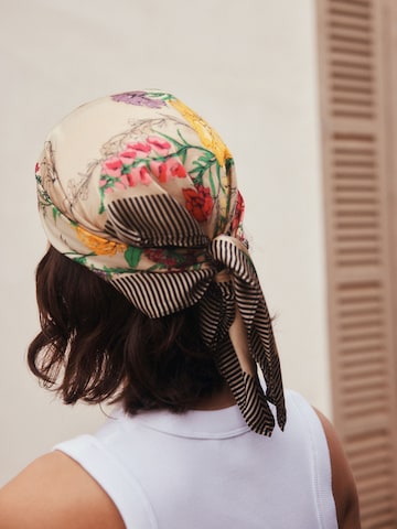 Next - Chal en Mezcla de colores