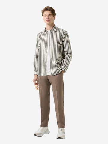 BOGNER Regular Bügelfaltenhose 'Marcus' in Braun