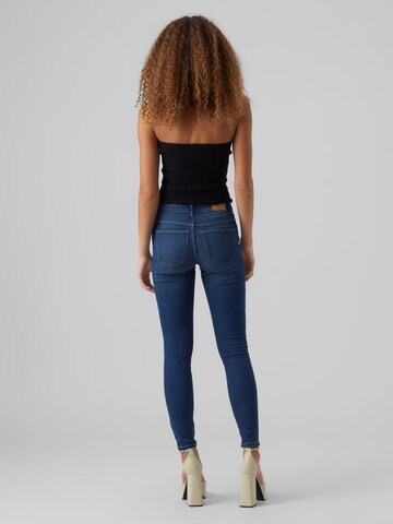 Skinny Jeans 'June' di VERO MODA in blu