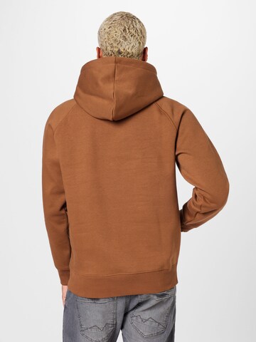 Carhartt WIP Sweatshirt 'Chase' in Braun