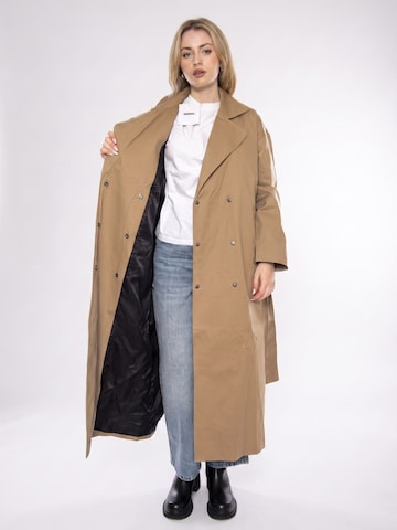 minimum Between-seasons coat 'Trencho Safari -- Trench Coat Woman Beige Woman' in Brown