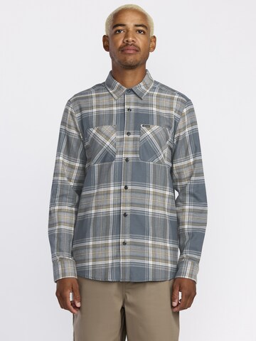 Coupe regular Chemise 'NETASTONE FLANNEL' Volcom en mélange de couleurs : devant