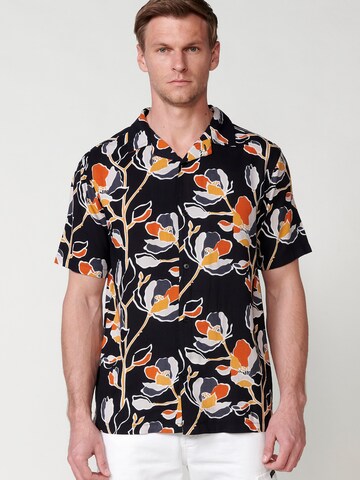 KOROSHI Regular fit Srajca | črna barva: sprednja stran