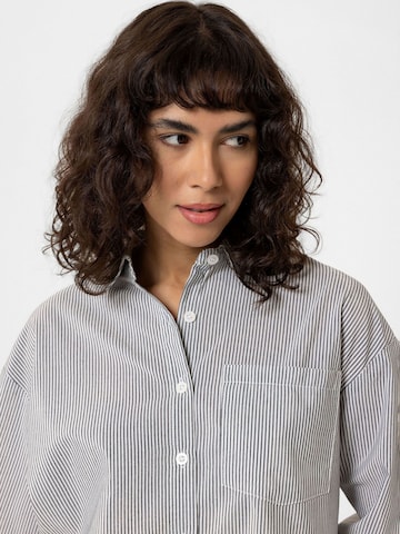 Moxx Paris Blúz 'Nicolette' - fekete