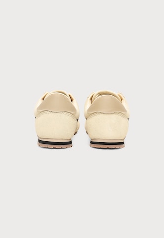 VANS Sneakers in Brown: back