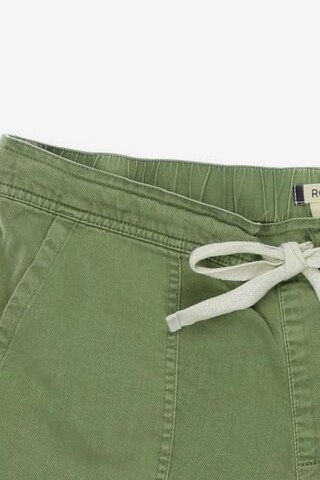 ROXY Shorts in M in Green