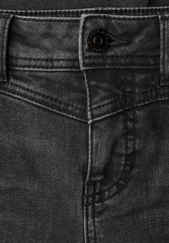 Street One Studio Slim fit Jeans in Black