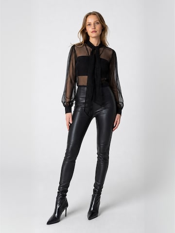 Maglietta ' Blouse ' di Coster Copenhagen in nero: frontale