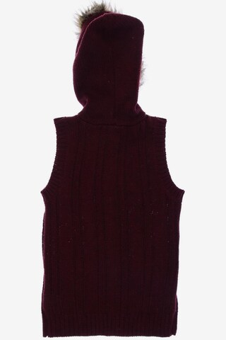 Atmosphere Vest in XS in Red